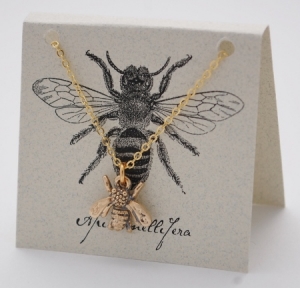 Bee Necklace - gold